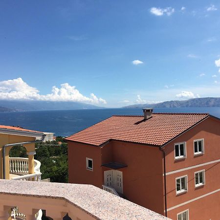 Apartments Suzana Novi Vinodolski Kültér fotó